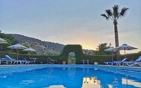 Ampelokipi Holiday Apartments